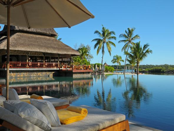 Le Prince Maurice - overlooking the pool